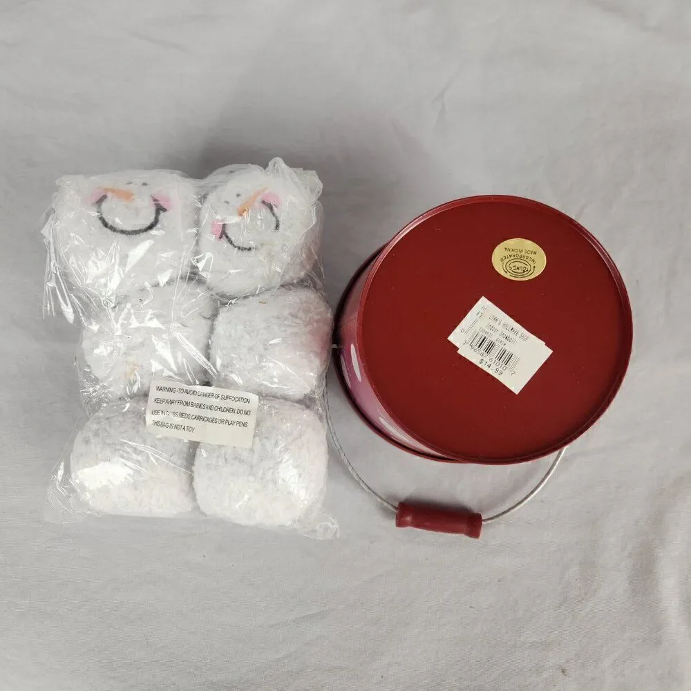 2 Indoor Snowball Fight  Balls Buckets Hallmark Red Black 6 Soft Snowballs Each
